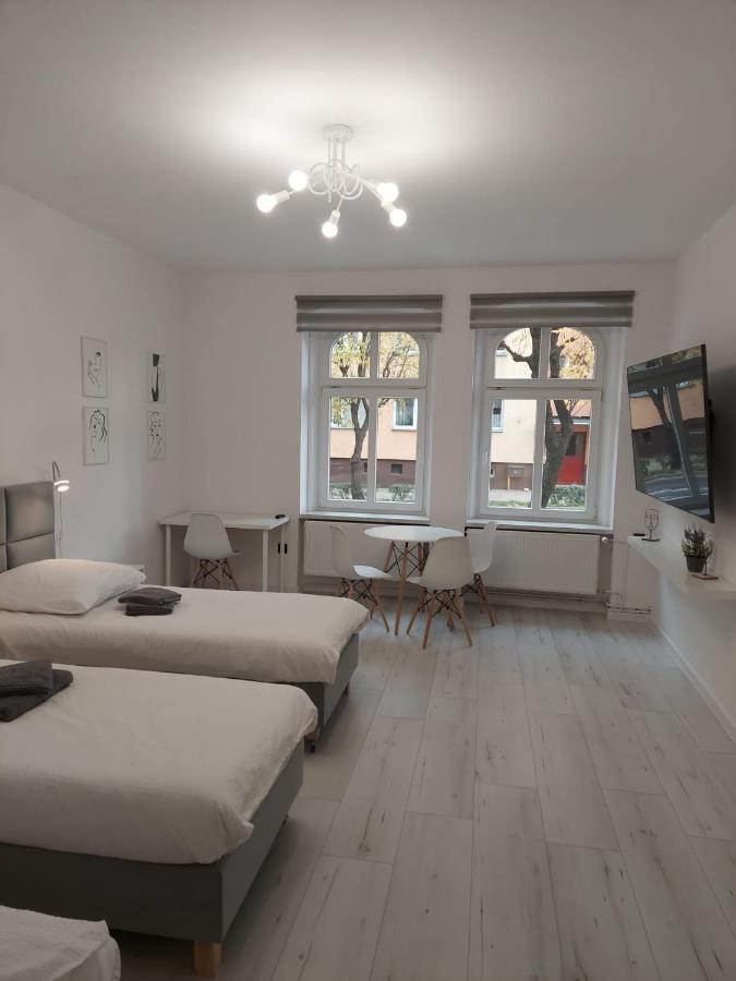 Apartament Na Weekend シュフィドニツァ エクステリア 写真